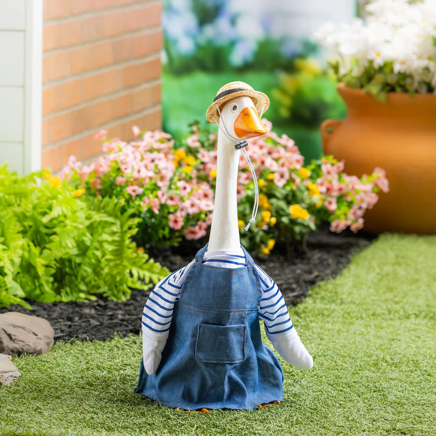 Gardener for Giddy the Porch Goose
