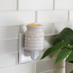 Pluggable Fragrance Warmer Farmhouse
