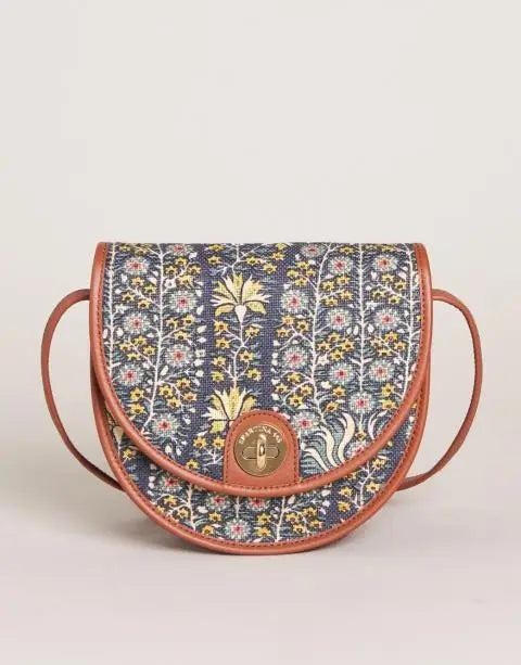 Cassidy Crossbody  Jones Hundred
